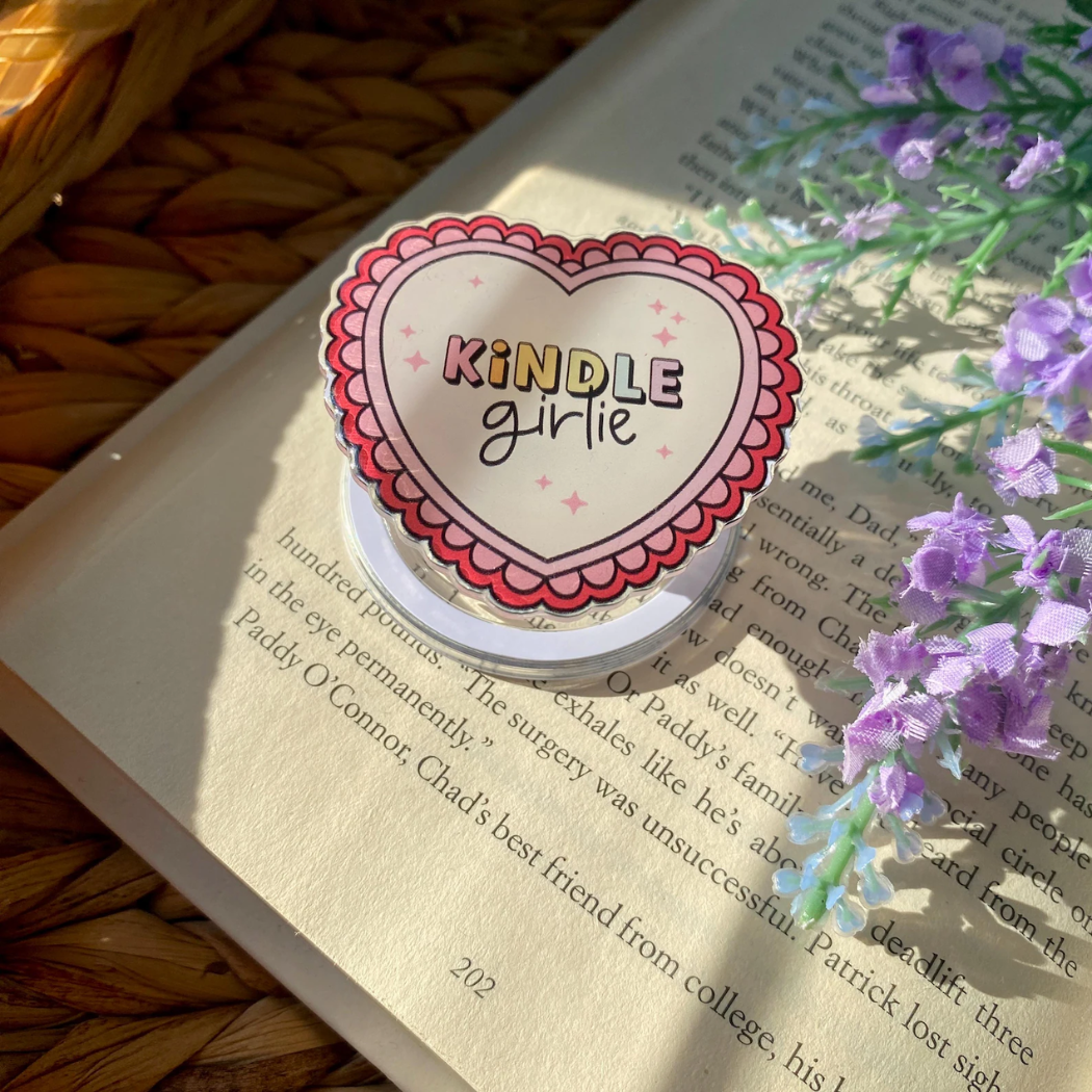 Kindle Girlie - Magnetic Grip for E-Readers and Phones